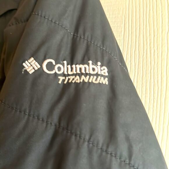 Columbia Titanium Jacket - Picture 4 of 6